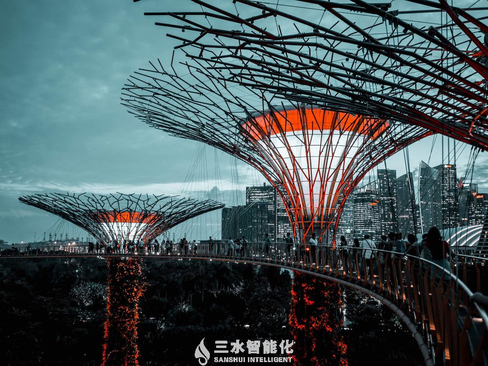 people walking on Garden by the Bay.jpg